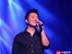 歌手满文军回应离婚：房子财产都留给了前妻李俐