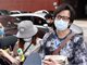 黄日华现身殡仪馆料理妻子后事 透露梁洁华遗愿
