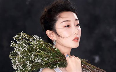 蒋梦婕回应被偷拍裙底勒索 呼吁绳之以法