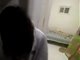 吵架后女子被男友捆住手脚 男朋友去买刀
