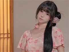 Yiko湿润兔咬一口兔娘 月票特典之极乐浴